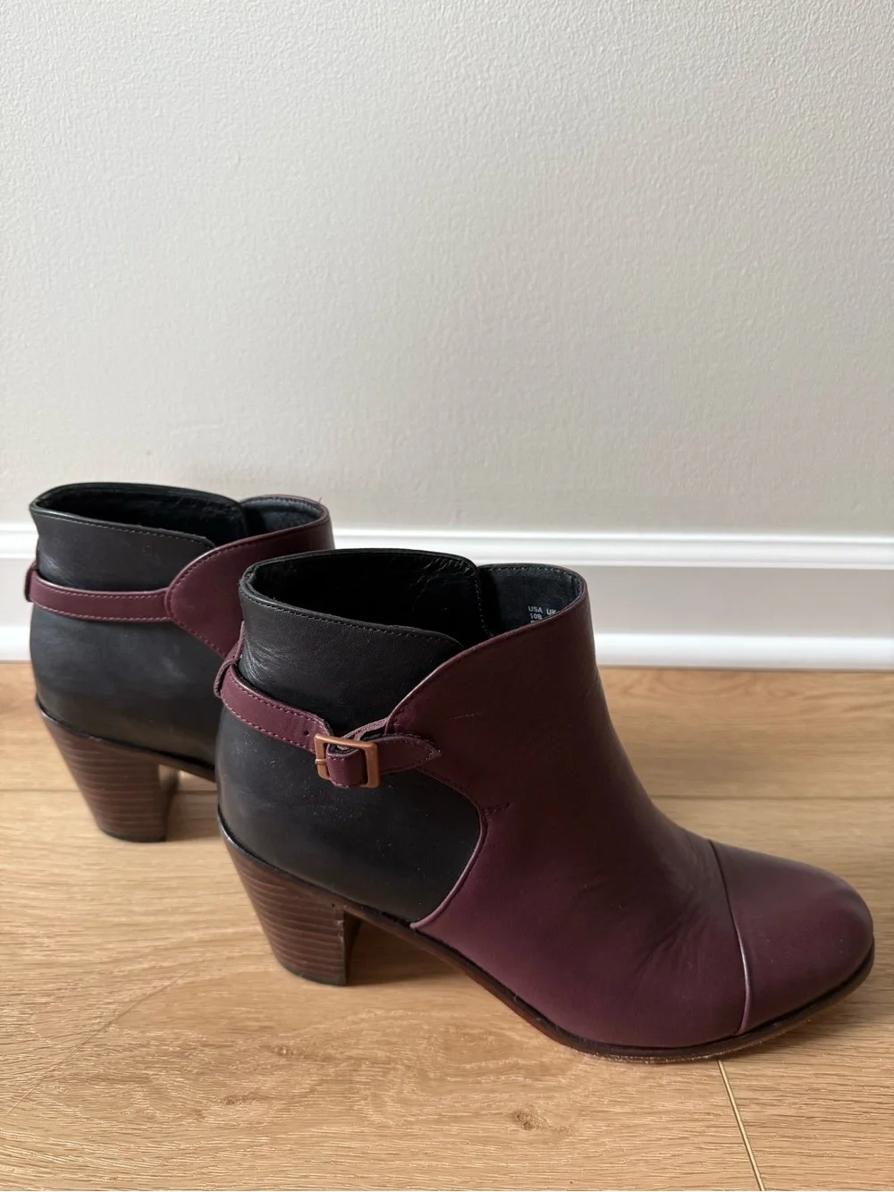 Wolverine Burgundy and Black Leather Ankle Boots